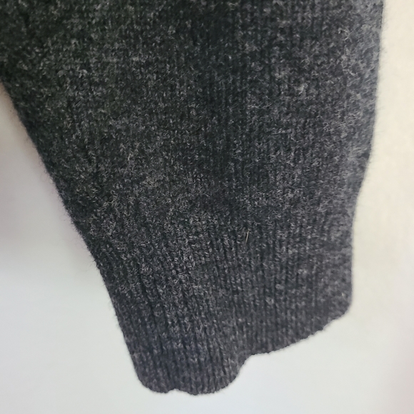 L.L.Bean Men's Classic Long Sleeve Pullover Sweater Size: XL Color: Grey - Picture 7 of 16